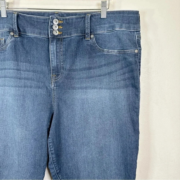 Torrid Womens Size 24T Super Stretch Jeggings WomensShort High Rise Jeans Denim - Picture 6 of 16